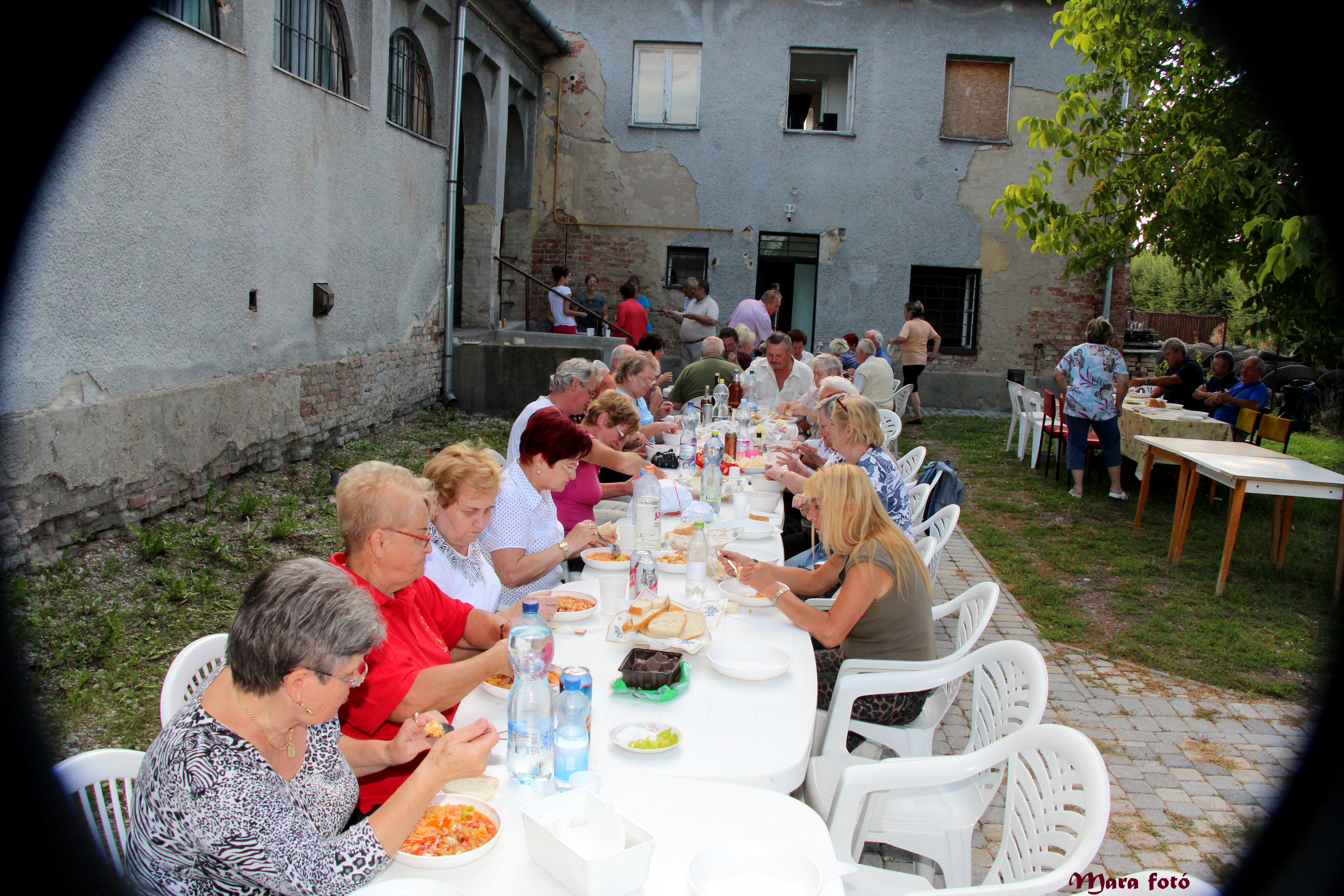 http://kolorline.hu/Lecsóparti Felső-Barcikán