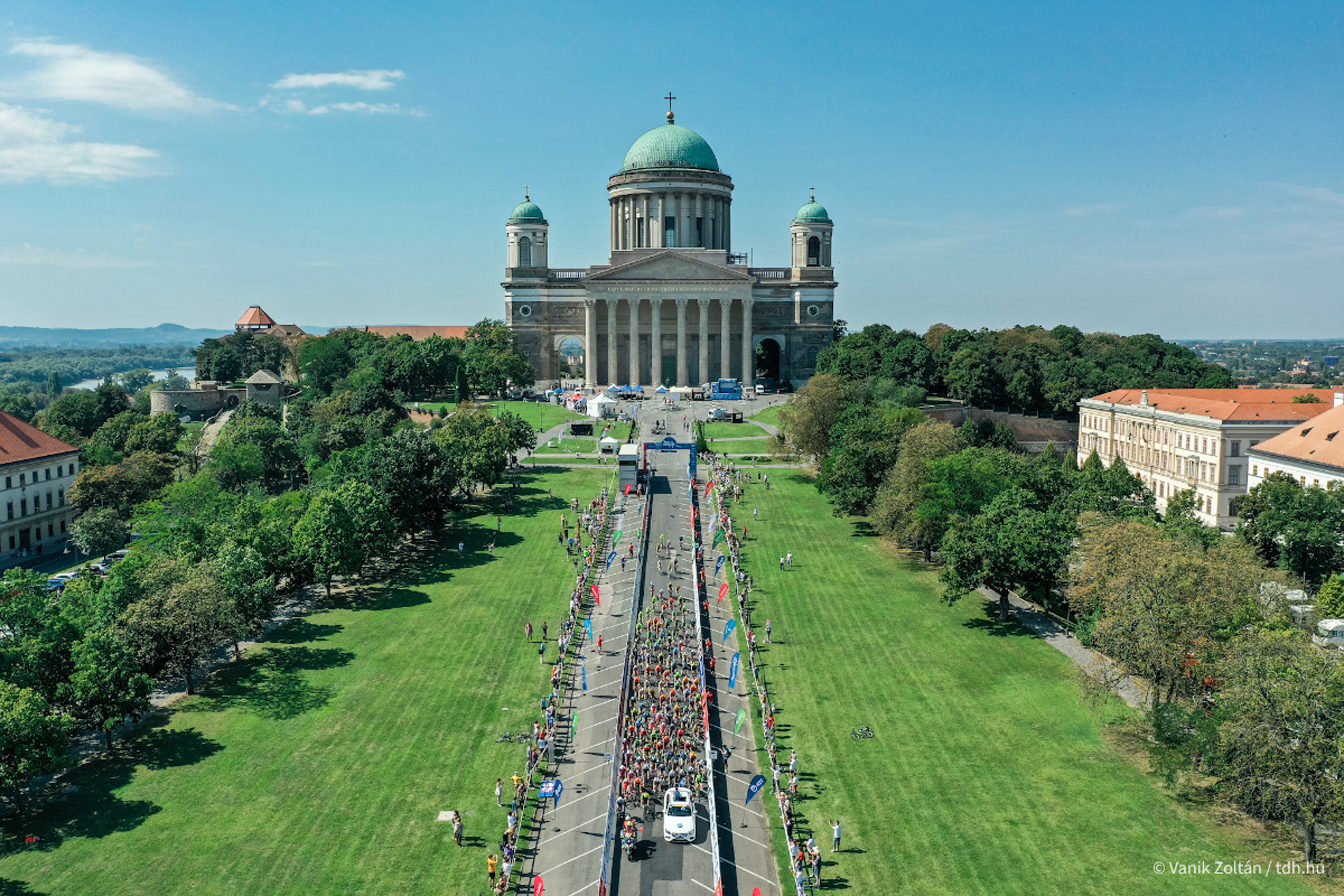 https://kolorline.hu/Tour de Hongrie első szakasza