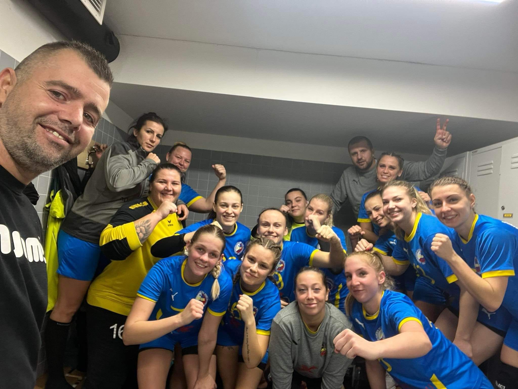 https://kolorline.hu/A KKSE férfi kézilabdacsapata győzött, a lányok pedig döntetlent játszottak hazai pályán (frissítve)