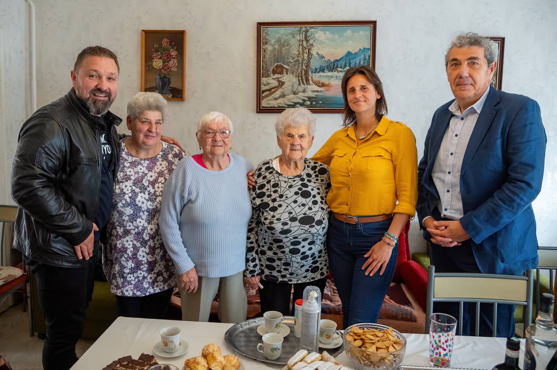 90 éves Visztra Józsefné köszöntése – Kertváros