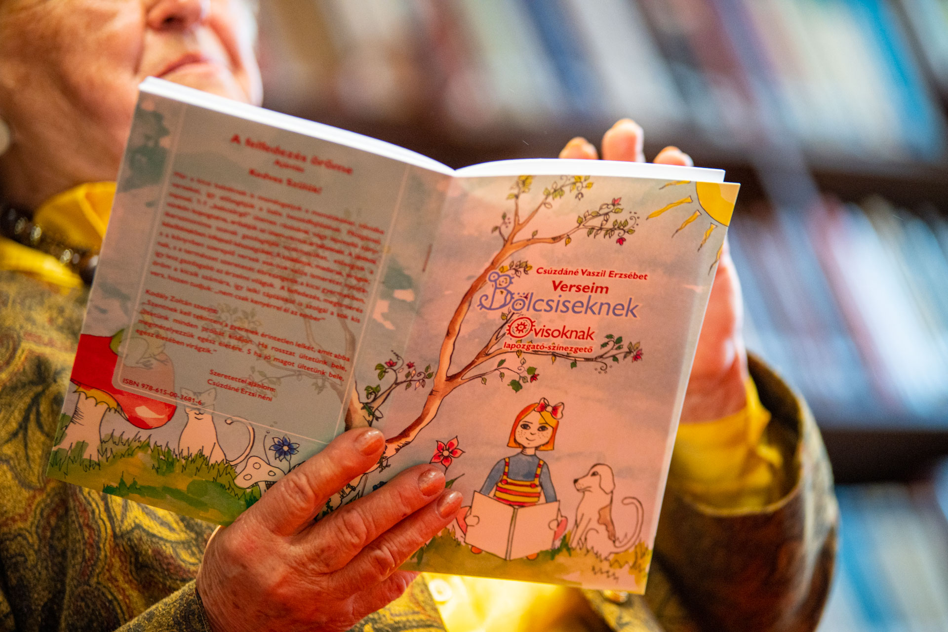 https://kolorline.hu/Táplálék a léleknek — Csúzdáné Vaszil Erszébet gyerekeknek szóló verseskötetét mutatták be a könyvtárban