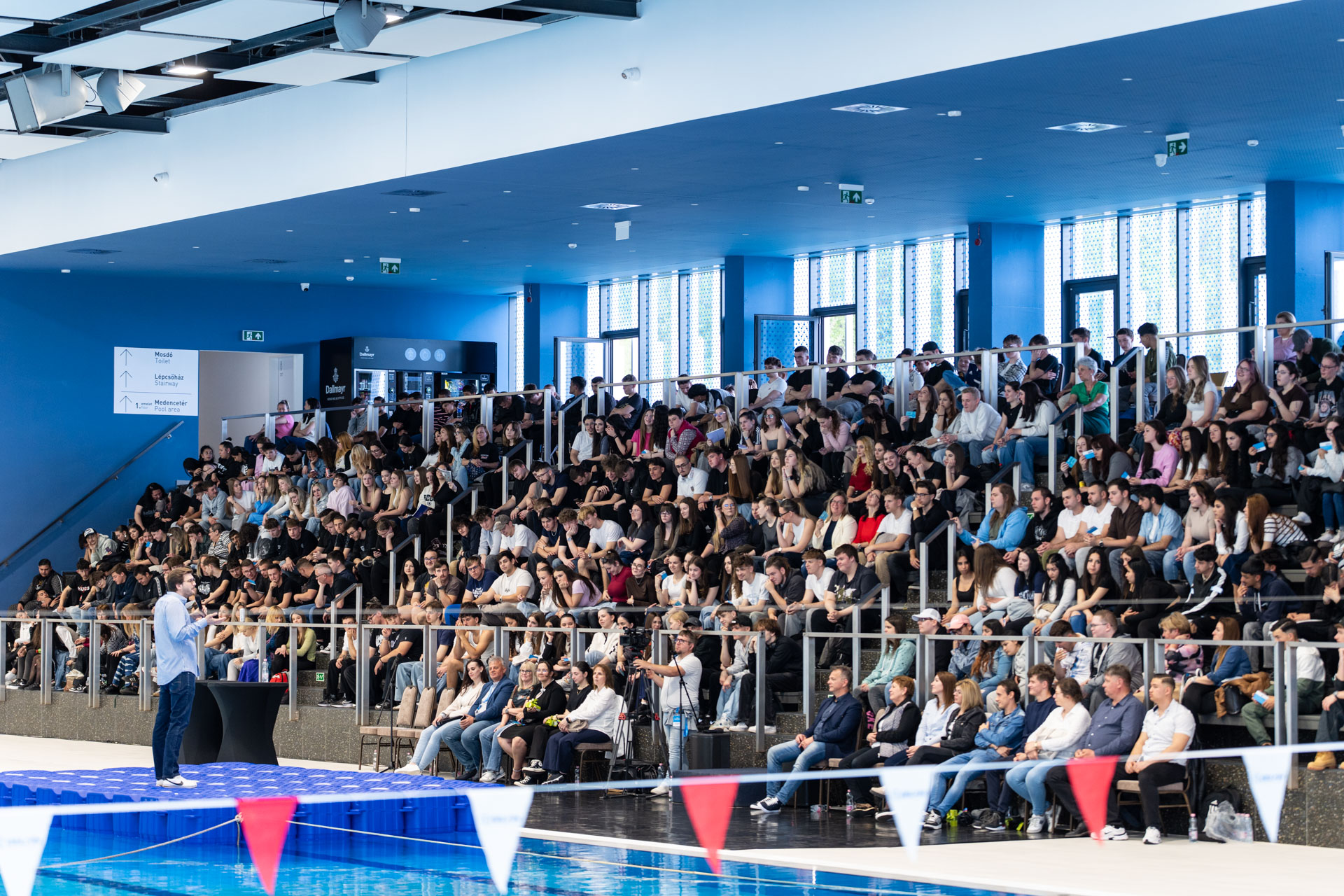 Kirepülőshow - Vízi Komplexum