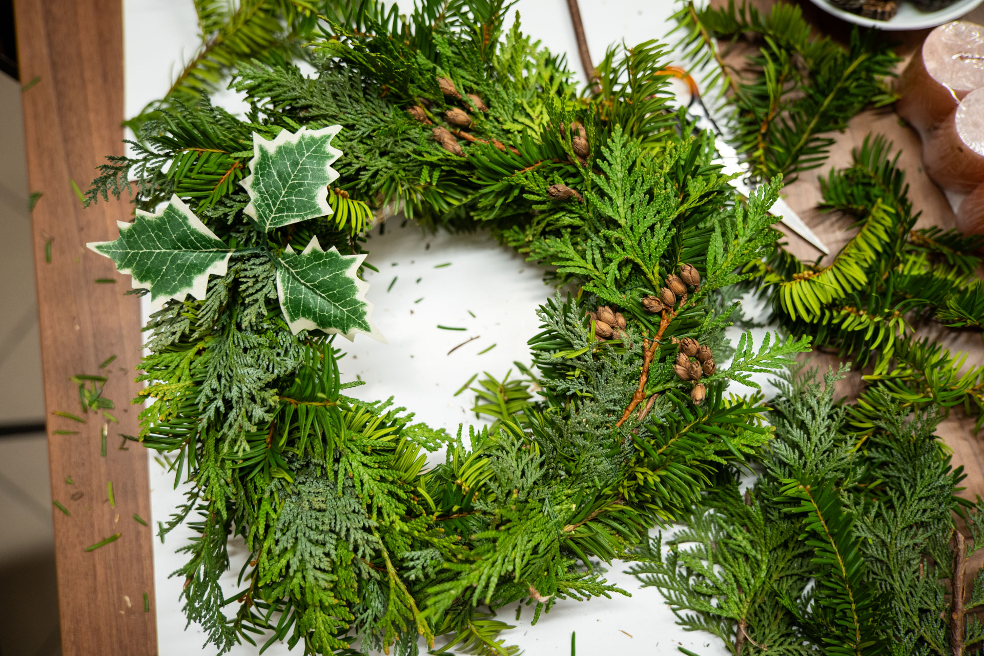 Hagyományos adventikoszorú-készítő workshop - Mezey István Művészeti Központ