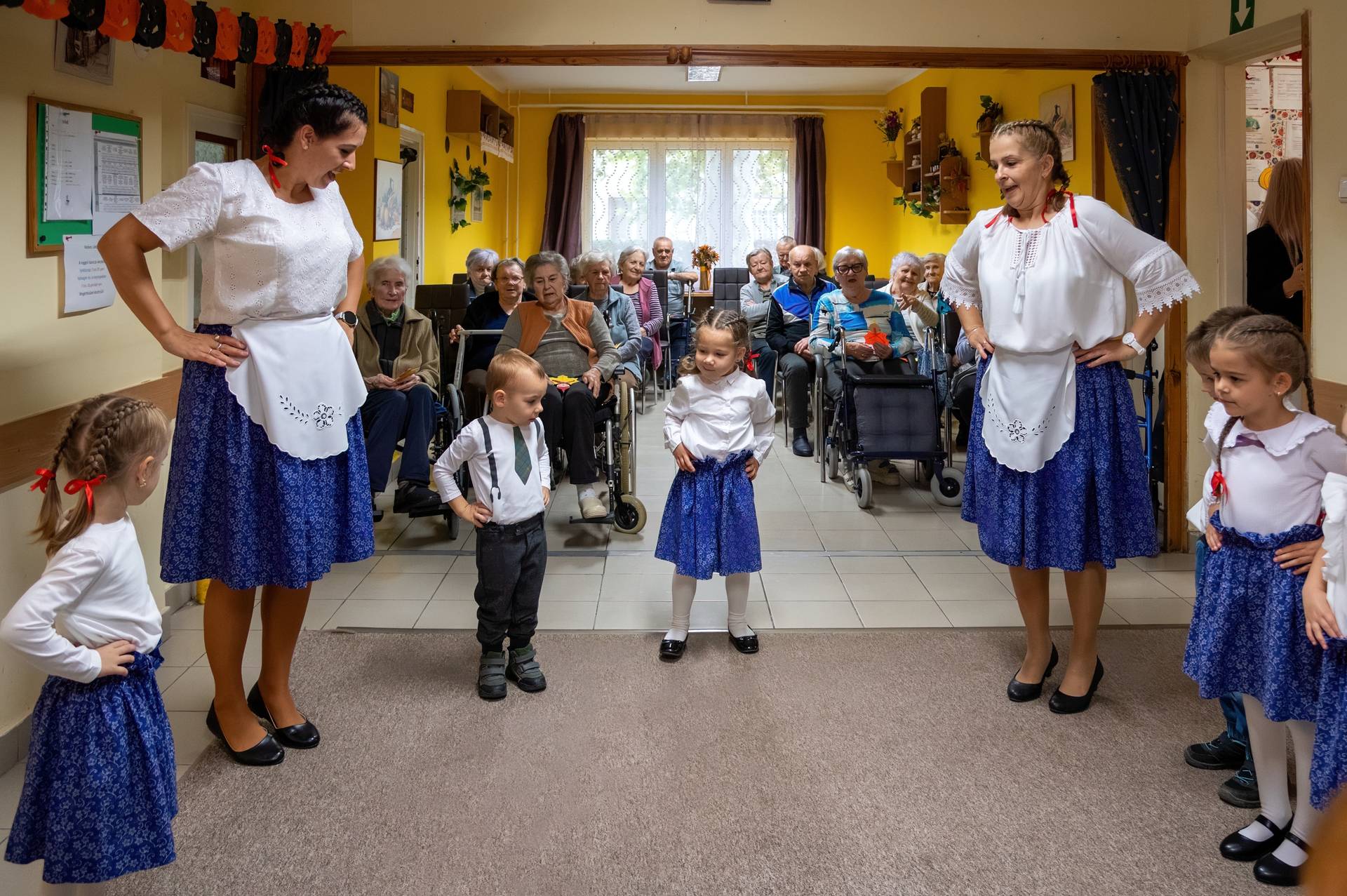 Napsugár Tagóvoda műsora – I. Sz. Idősek Otthona