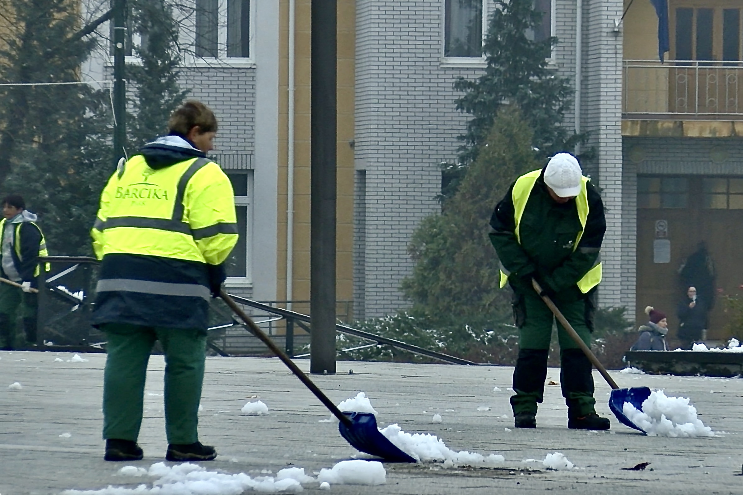 https://kolorline.hu/Ízelítő a télből – lehullott az első hó Kazincbarcikán is