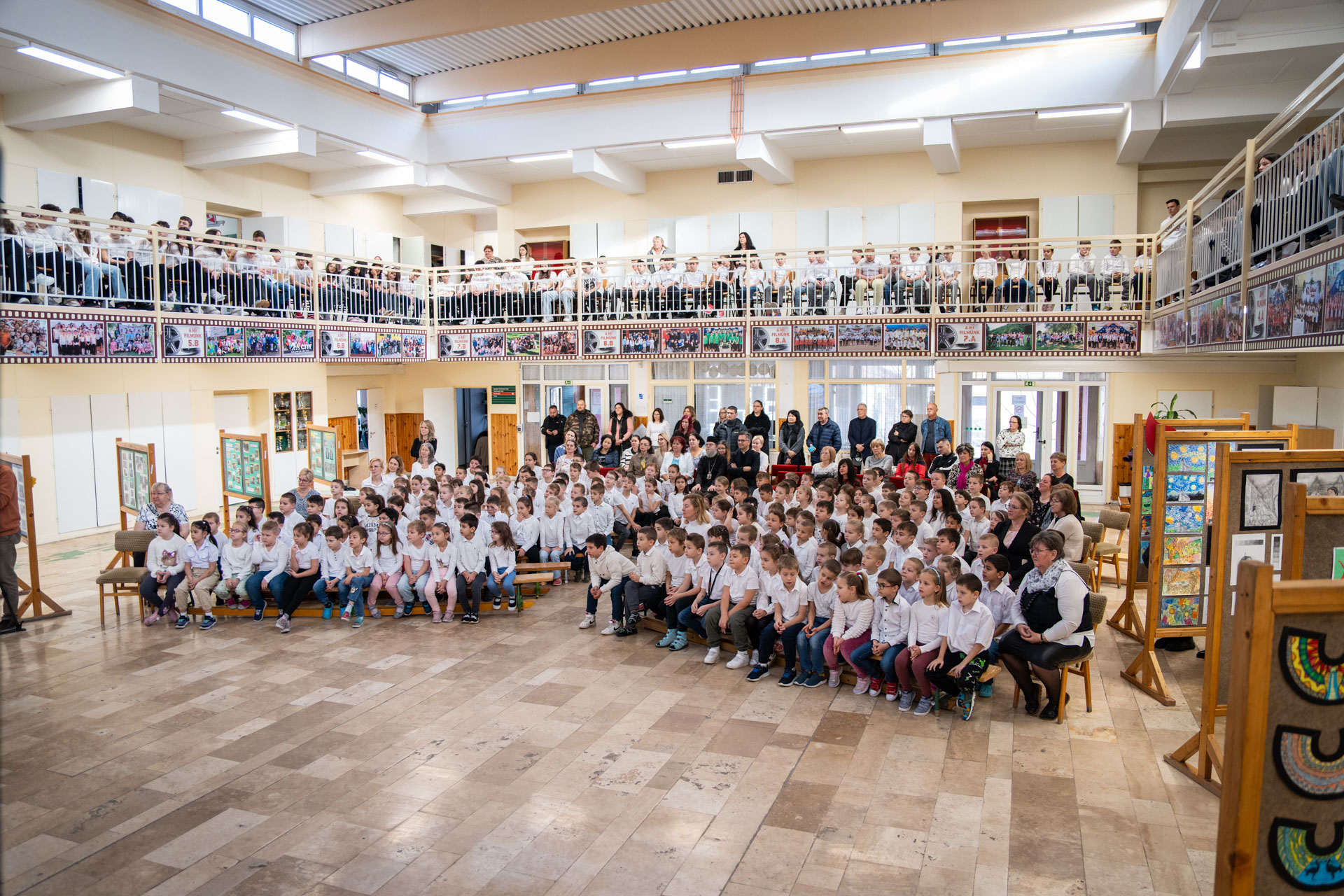 Múltunk és jelenünk kiállítás - Szent György Görögkatolikus Ált. Isk.