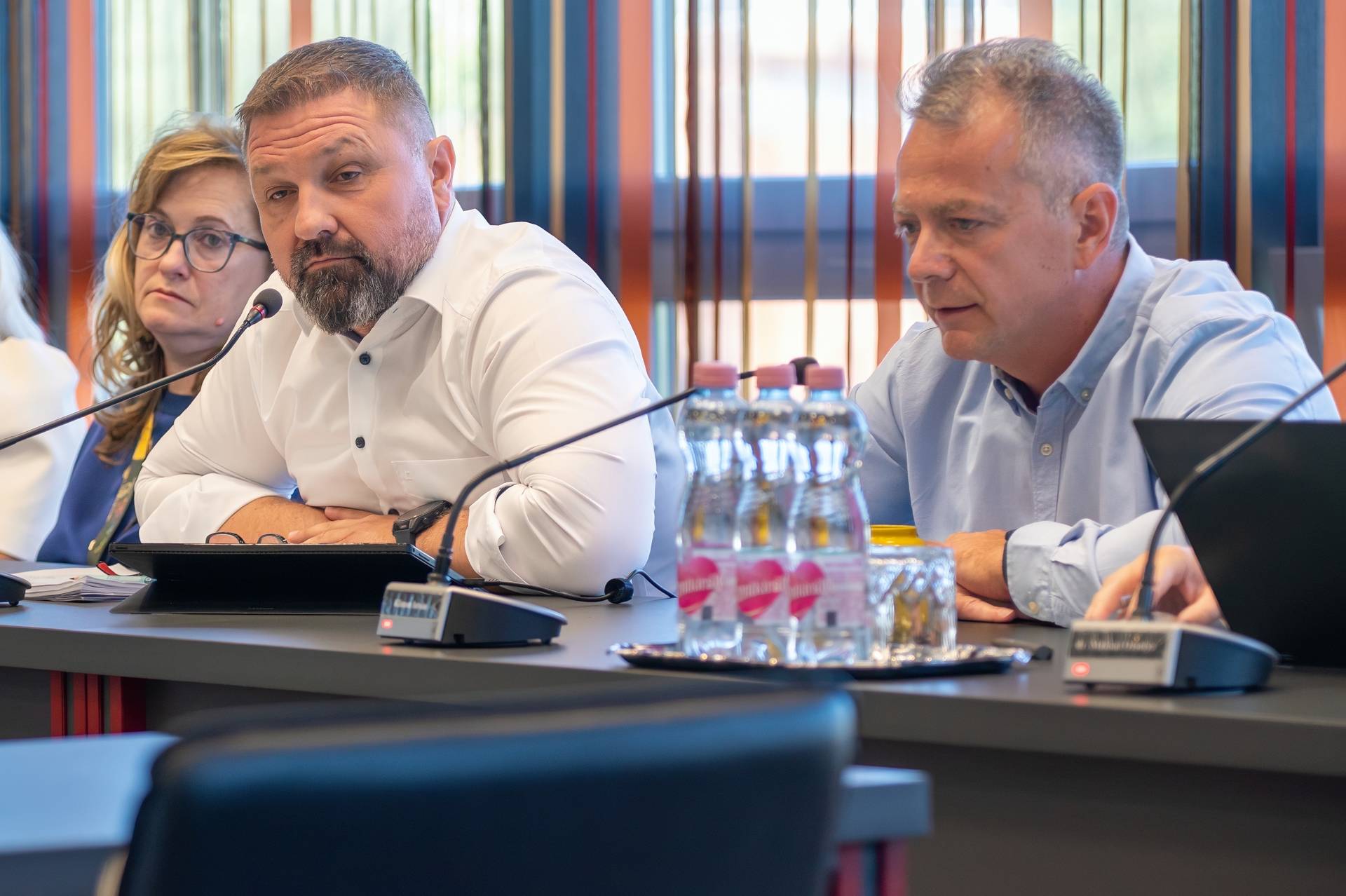 Képviselő-testületi ülés – Polgármesteri Hivatal